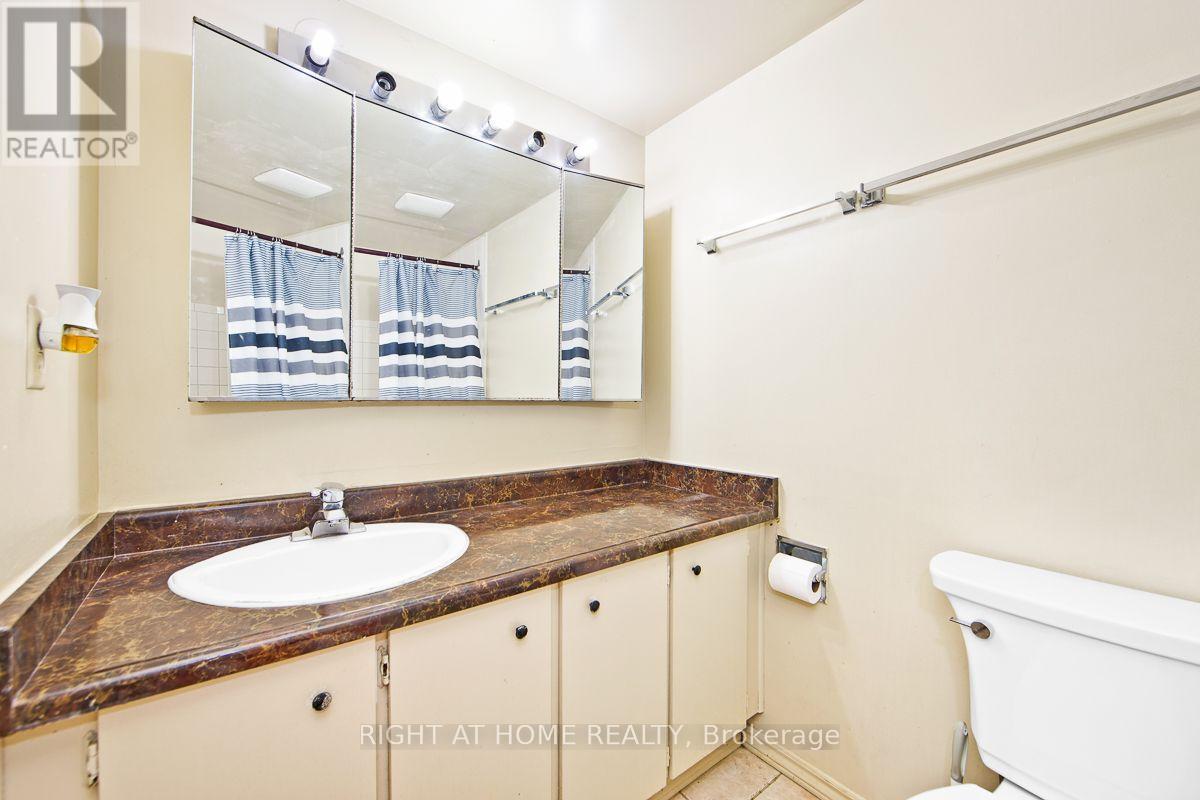 #209 2050 BRIDLETOWNE CIRCLE - 20