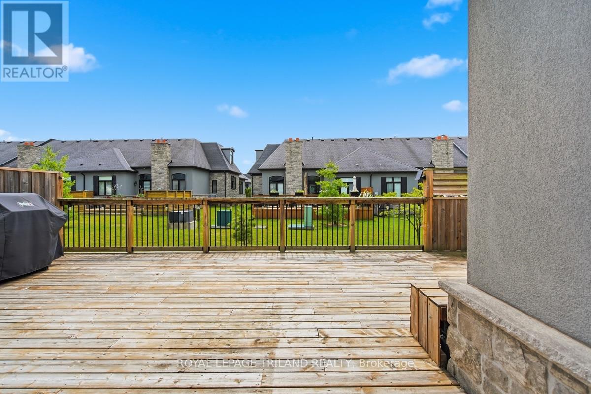 #28 2215 CALLINGHAM DRIVE - Image 32