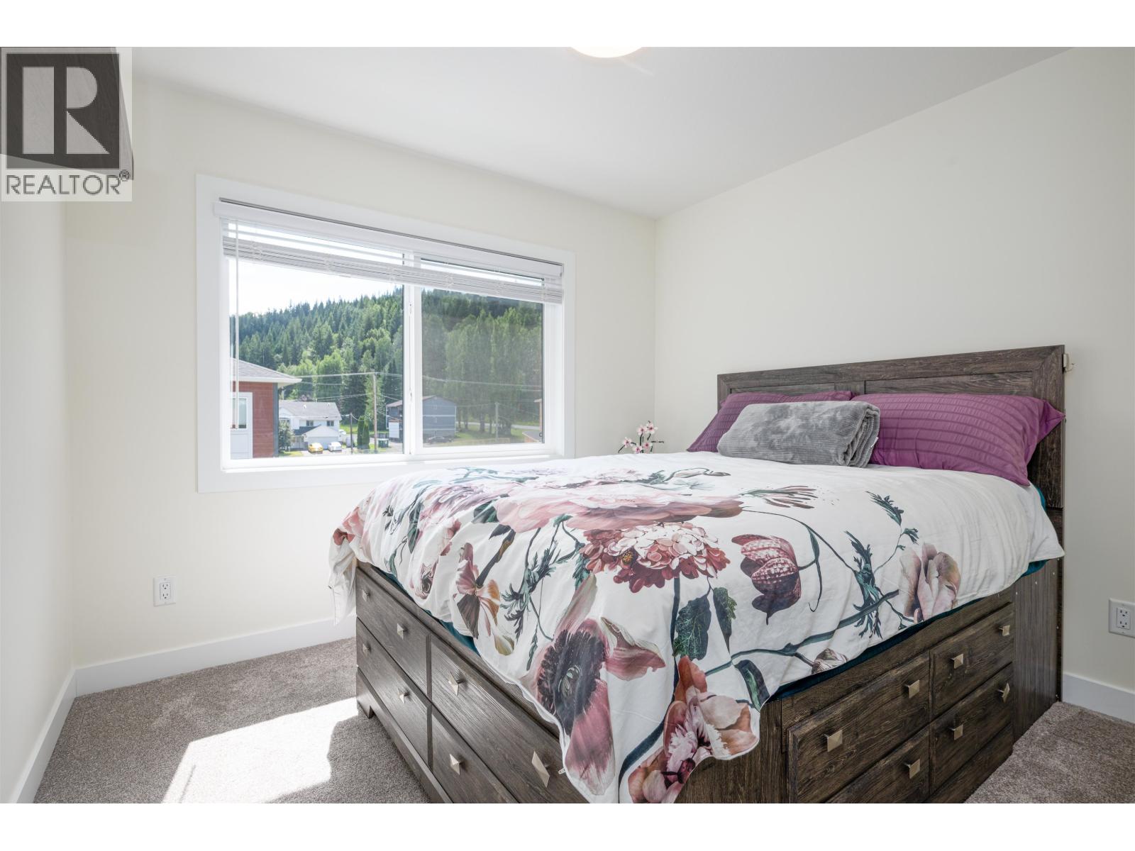 #509 4274 22ND AVENUE - 22