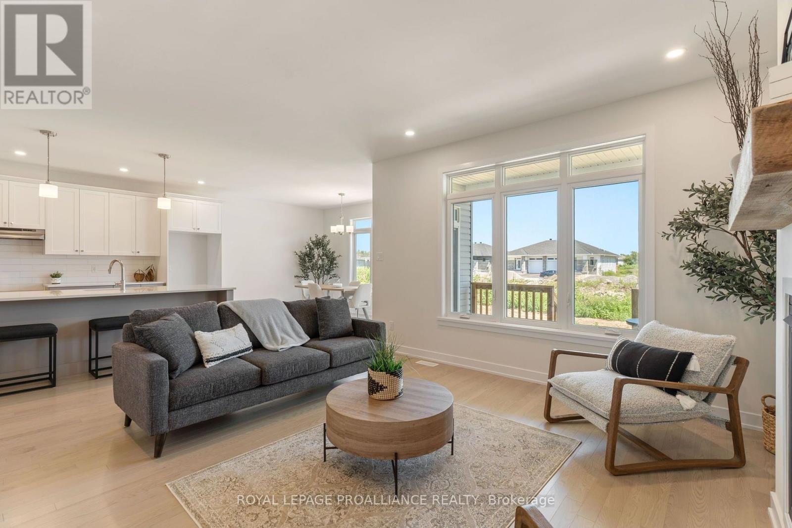 1039 MOORE STREET - Image 31