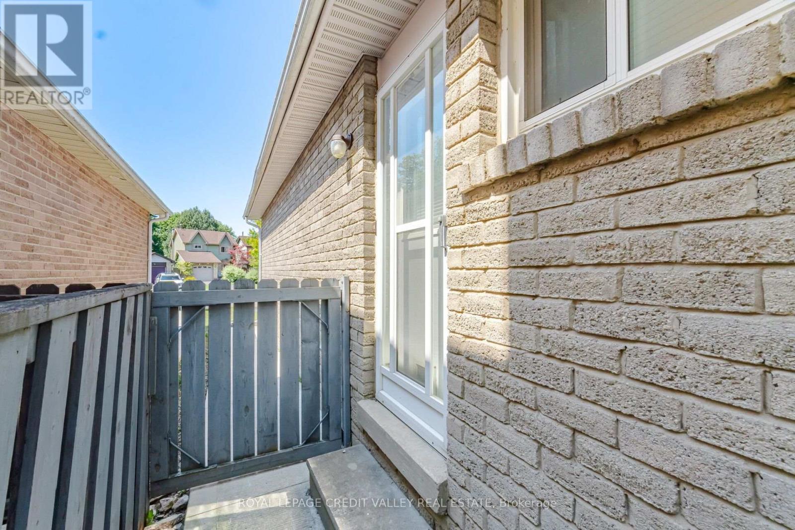 49 SUTTER AVENUE - 33