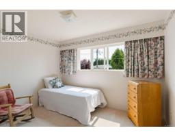 2045 San Rafael Cres, Saanich, BC V8N2H7 Photo 21