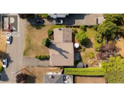 2045 San Rafael Cres, Saanich, BC V8N2H7 Photo 35