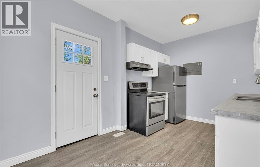 294 LOUIS AVENUE - 6