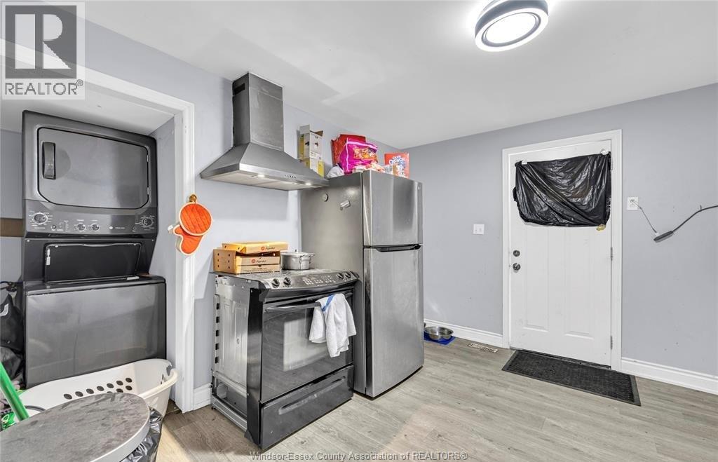 294 LOUIS AVENUE - 20