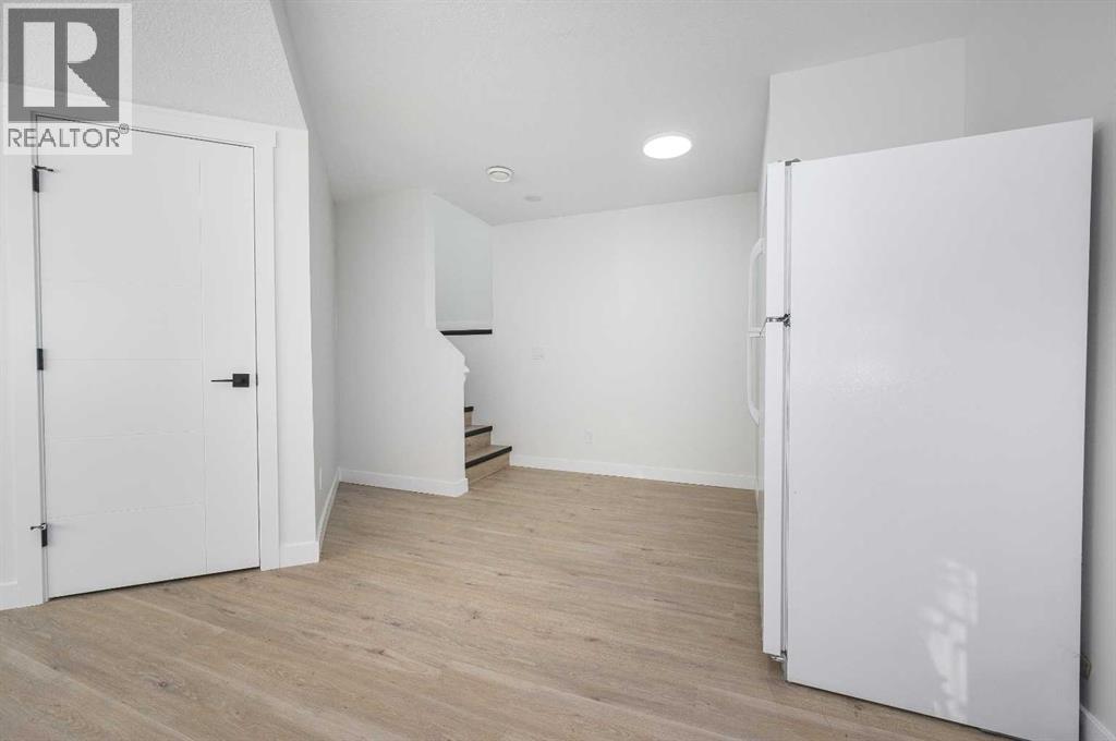 4249 Catalina Boulevard NE - 24
