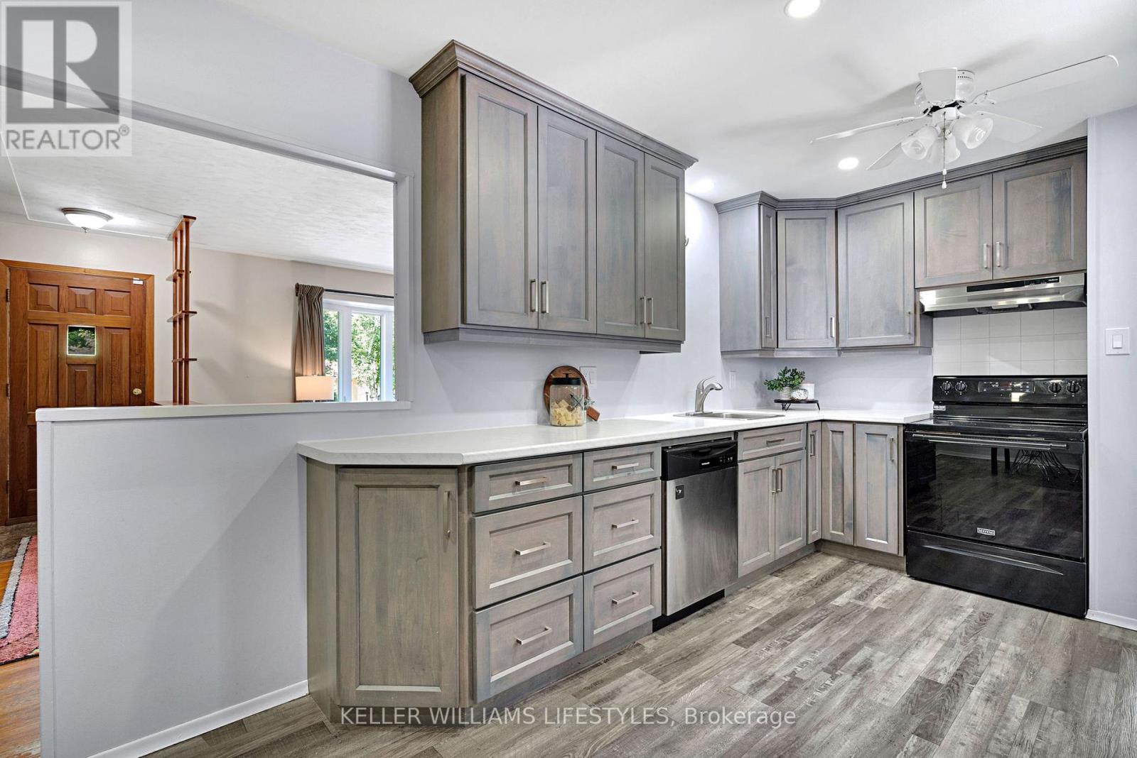 564 CHIDDINGTON AVENUE - Image 13