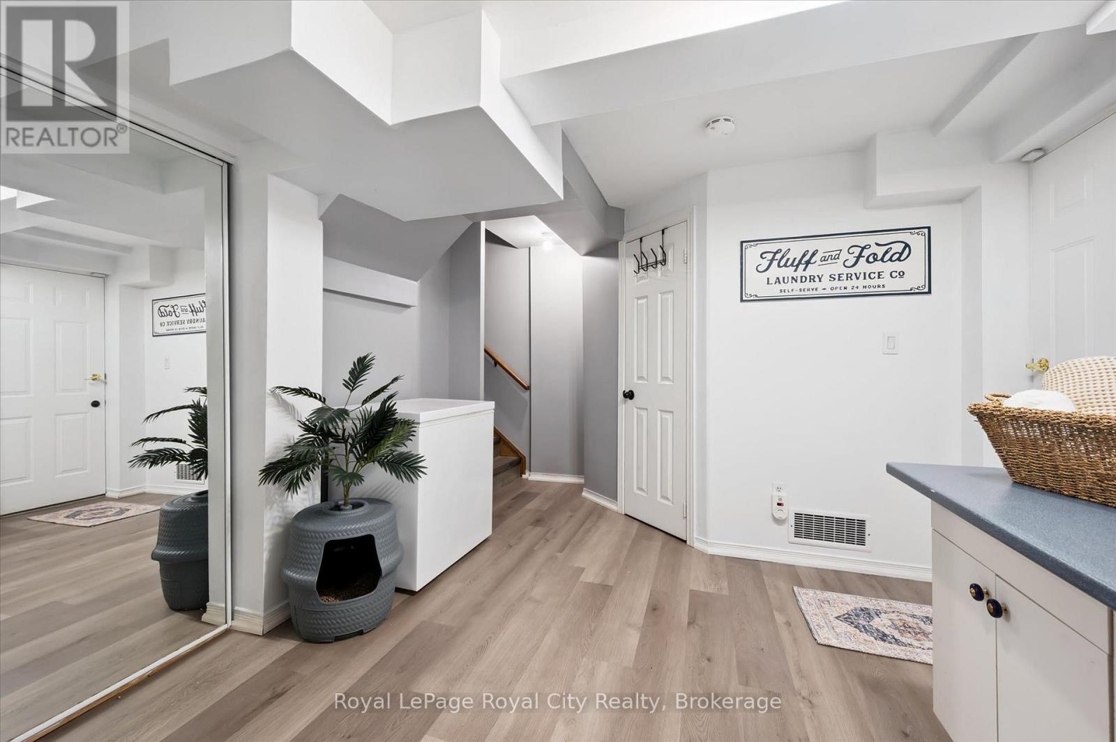 #25 941 GORDON STREET - Image 23