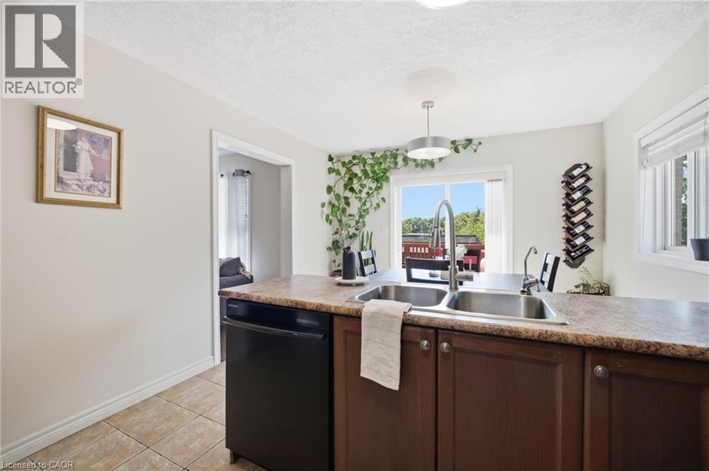 120 YATES Avenue - 14