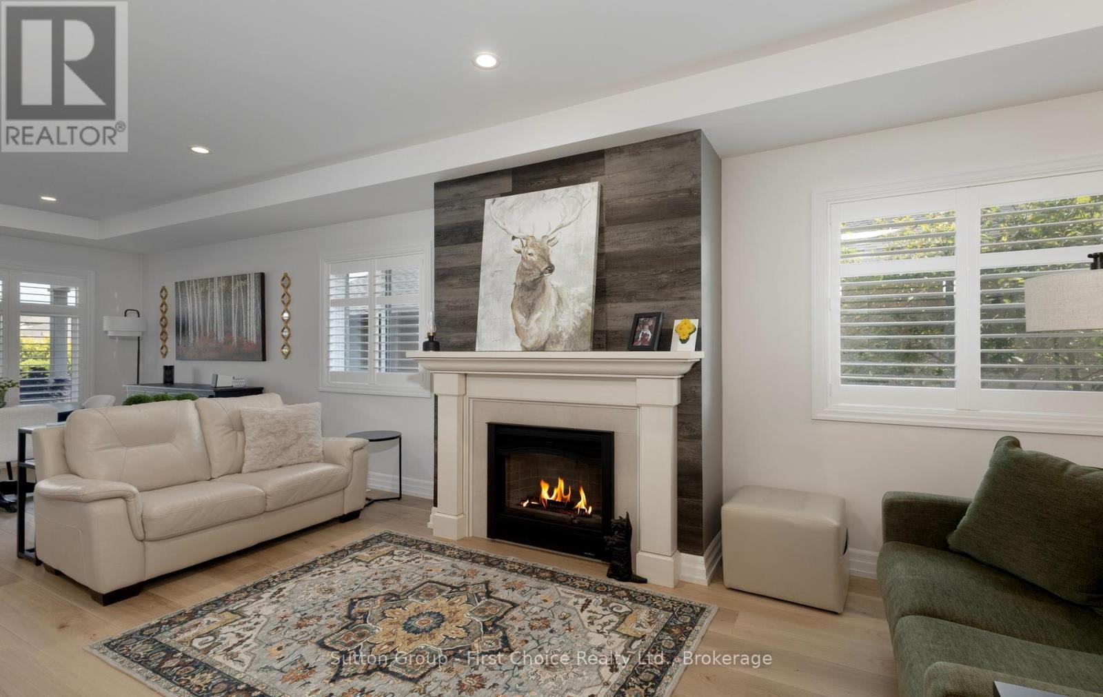 247 SUNSET DRIVE - Image 10