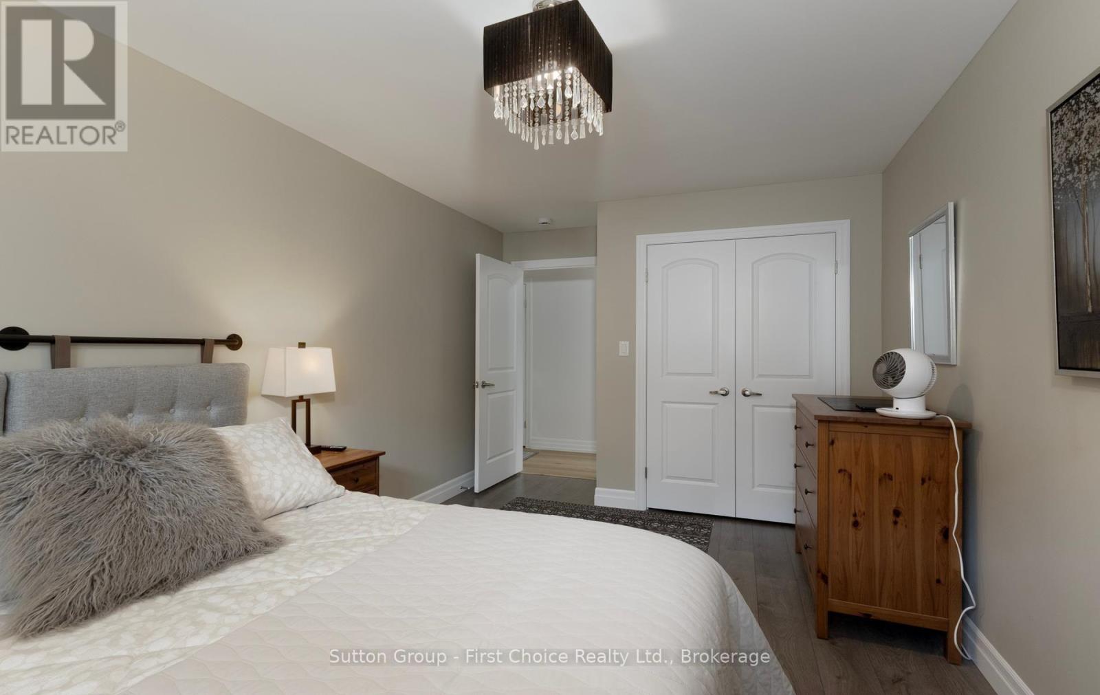 247 SUNSET DRIVE - Image 23