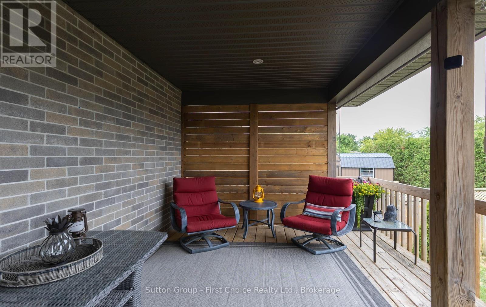 247 SUNSET DRIVE - 40
