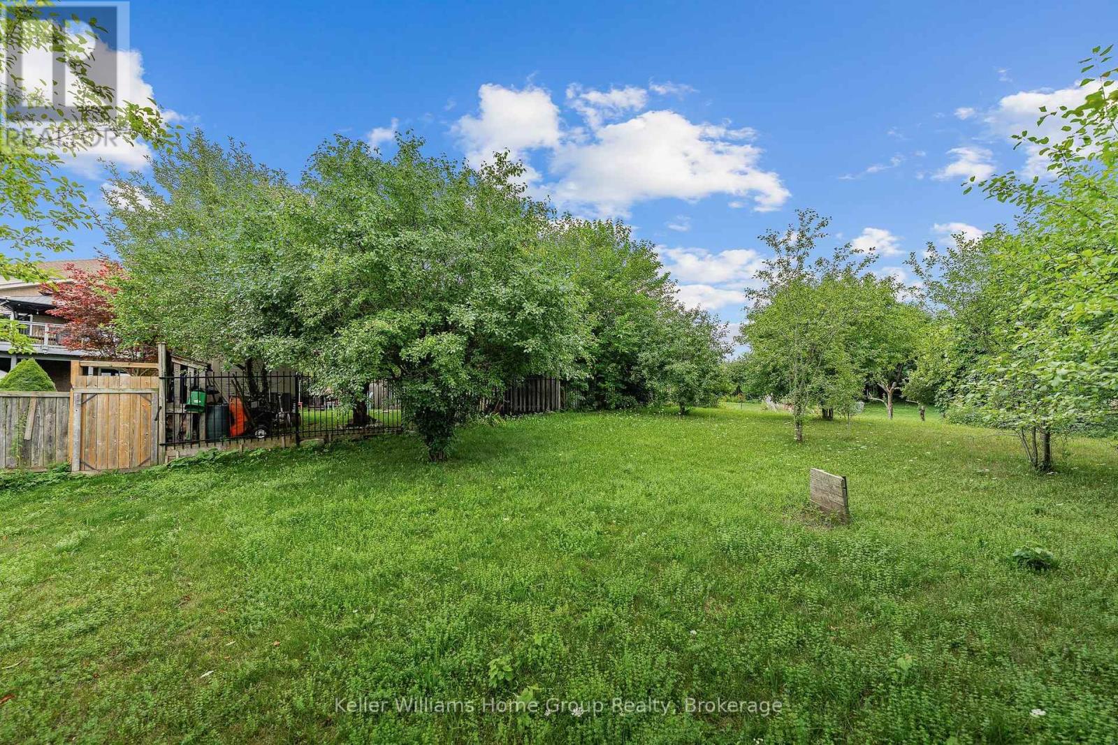 479 DOON S DRIVE E - Image 34