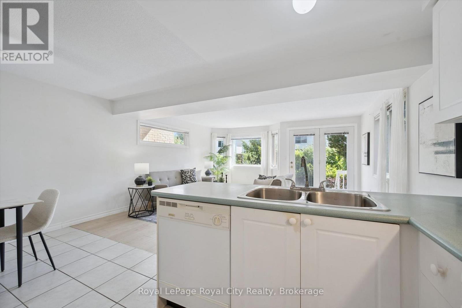 811 EDINBURGH ROAD S - Image 28