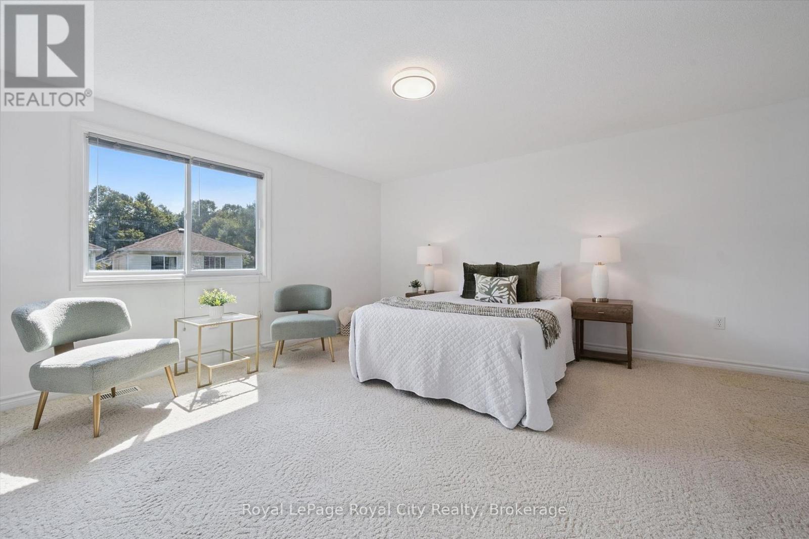 811 EDINBURGH ROAD S - 30
