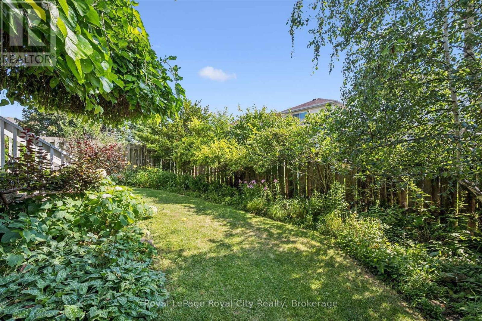 811 EDINBURGH ROAD S - 38
