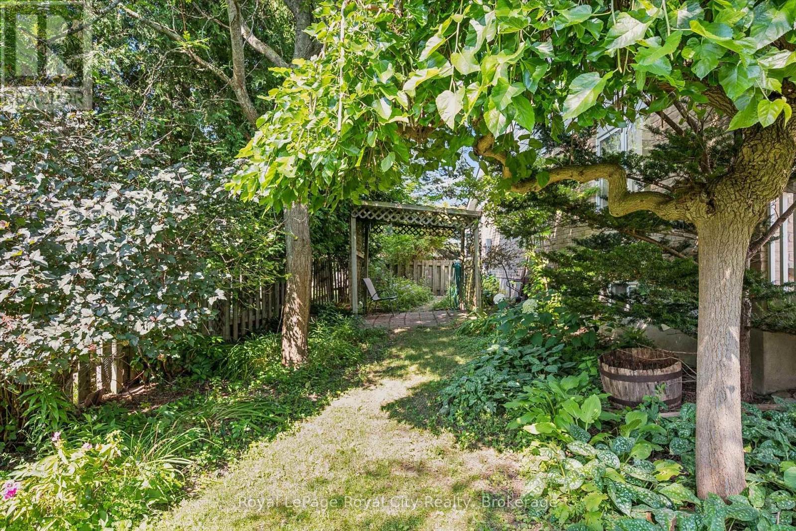 811 EDINBURGH ROAD S - Image 42