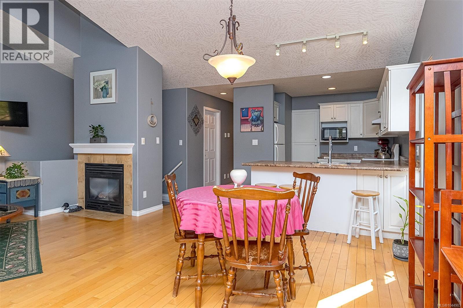 6011 Stoneridge Rd - Image 7