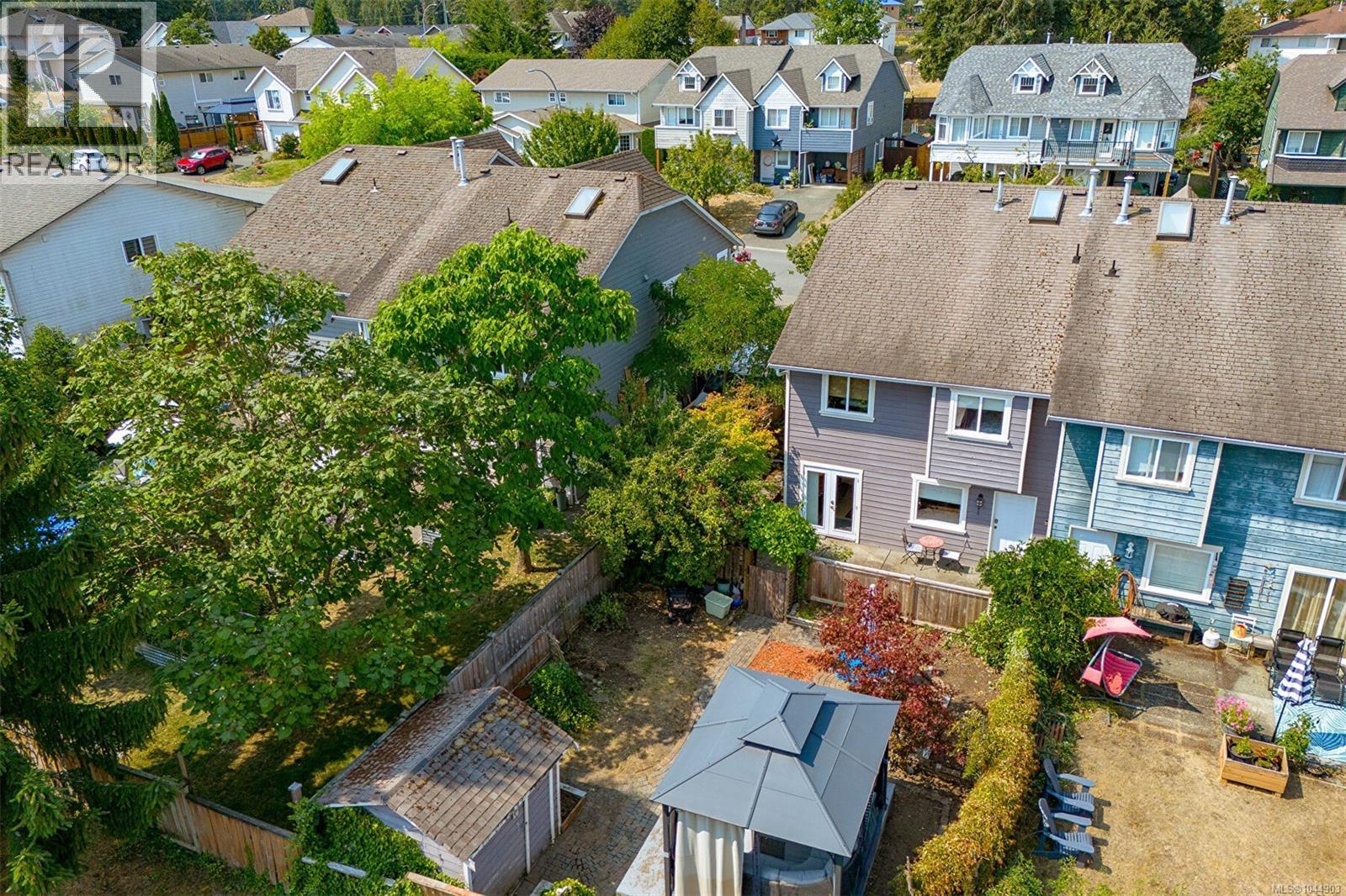 6011 Stoneridge Rd - Image 26