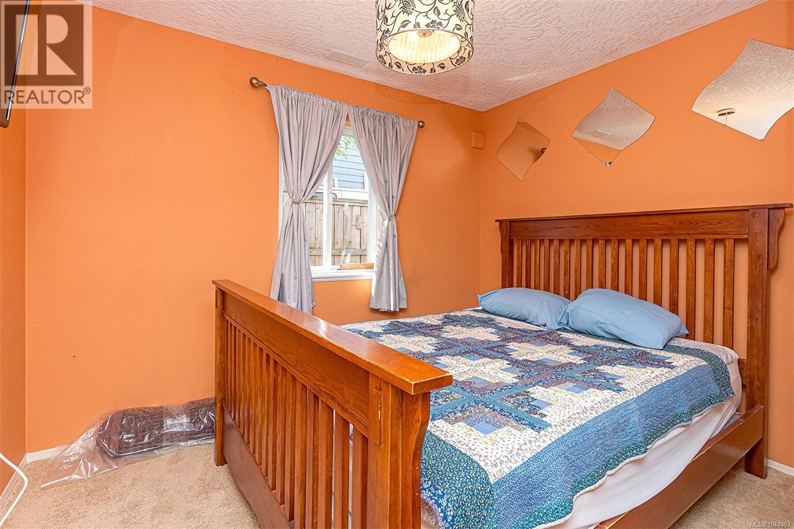 6011 Stoneridge Rd - Image 20