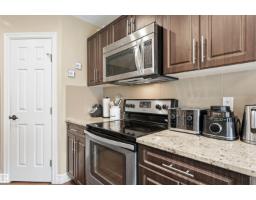 #11 5317 3 Av Sw, Edmonton, AB T6X0W7 Photo 15
