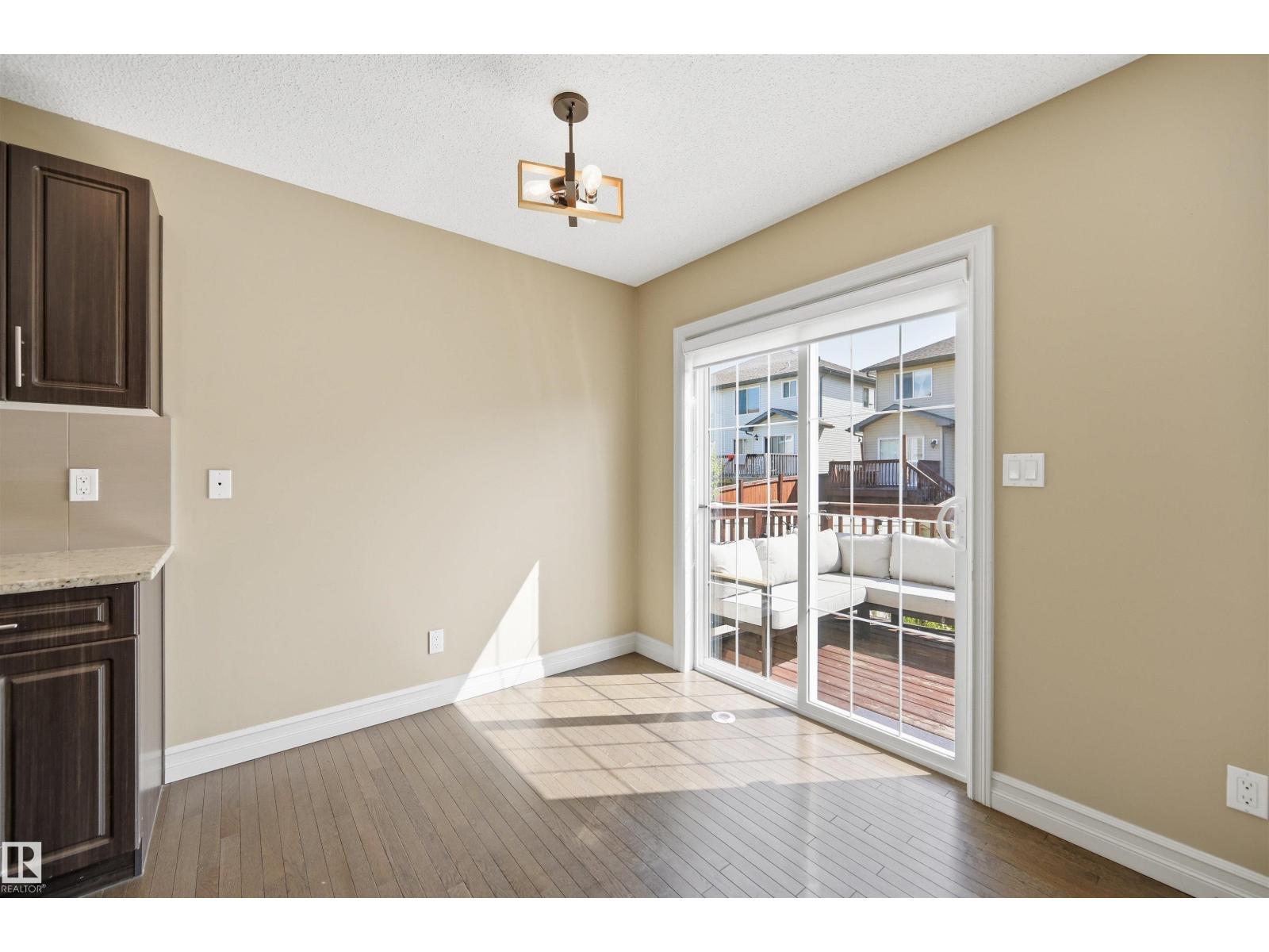 #11 5317 3 AV SW - 21