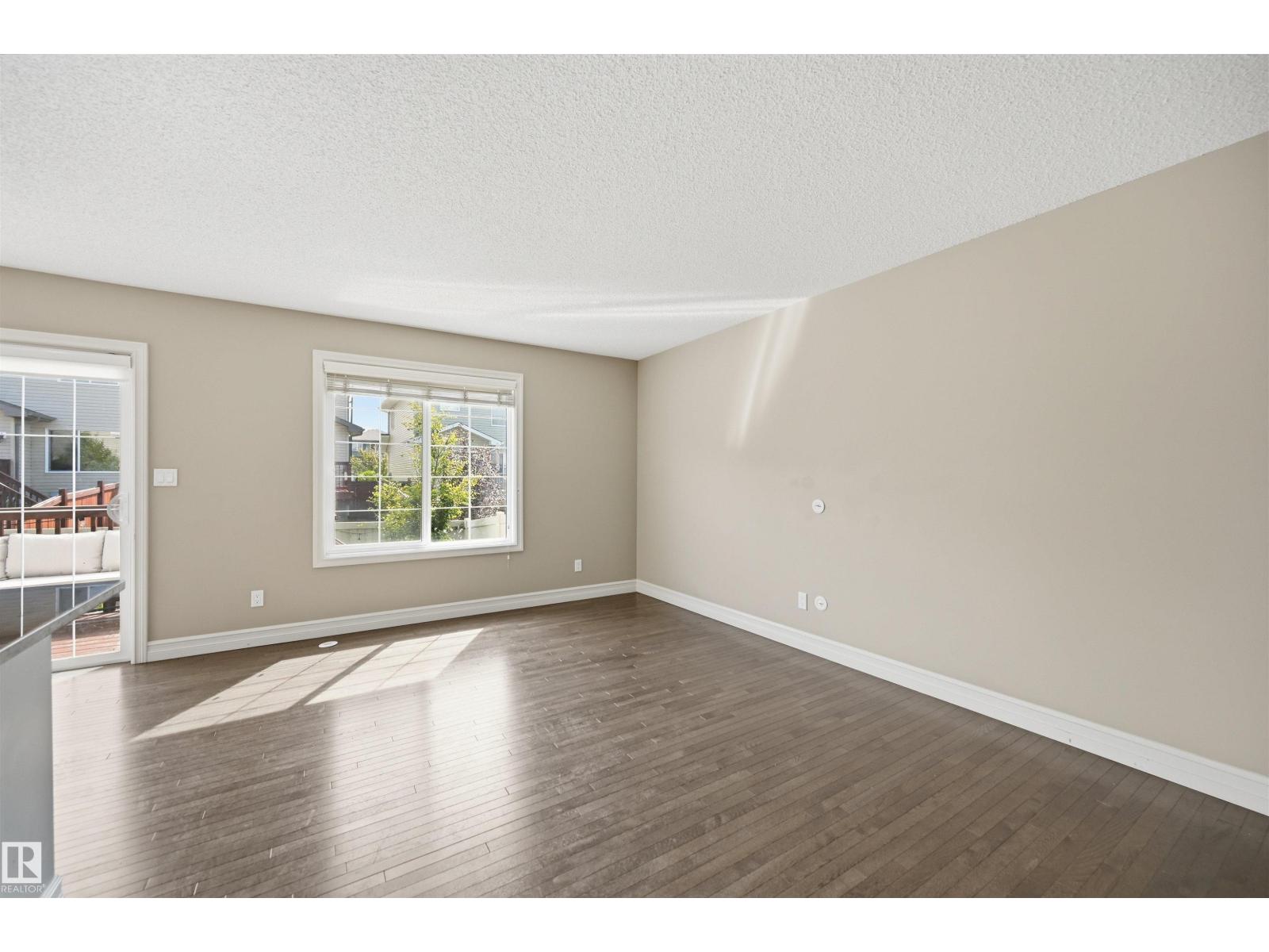 #11 5317 3 AV SW - 4