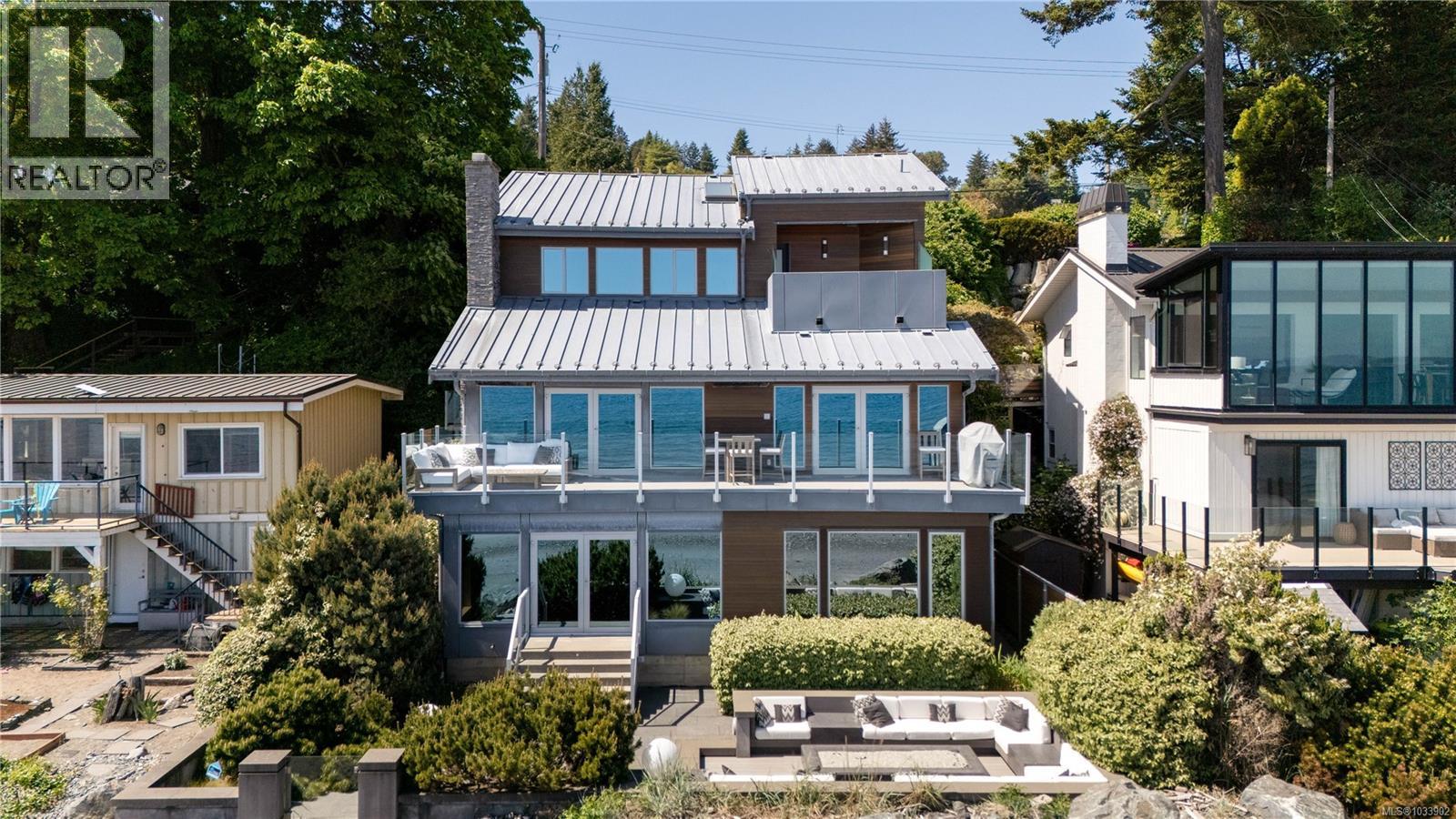 5039 Cordova Bay Rd - 2