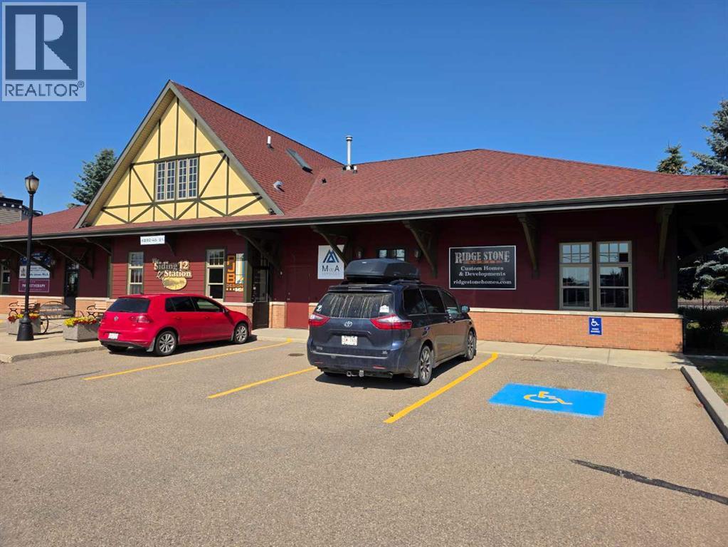 104, 4892 46 Street, Lacombe — photo 3