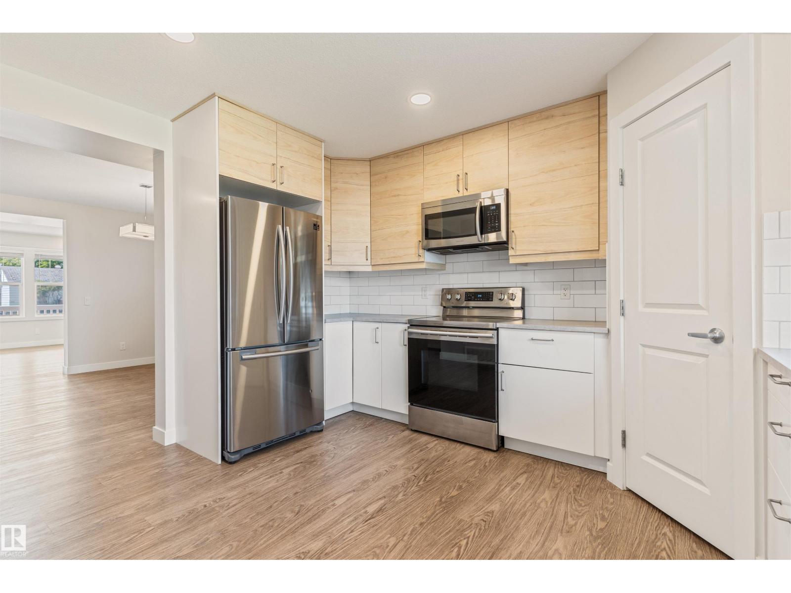 9217 150 ST NW - Image 16