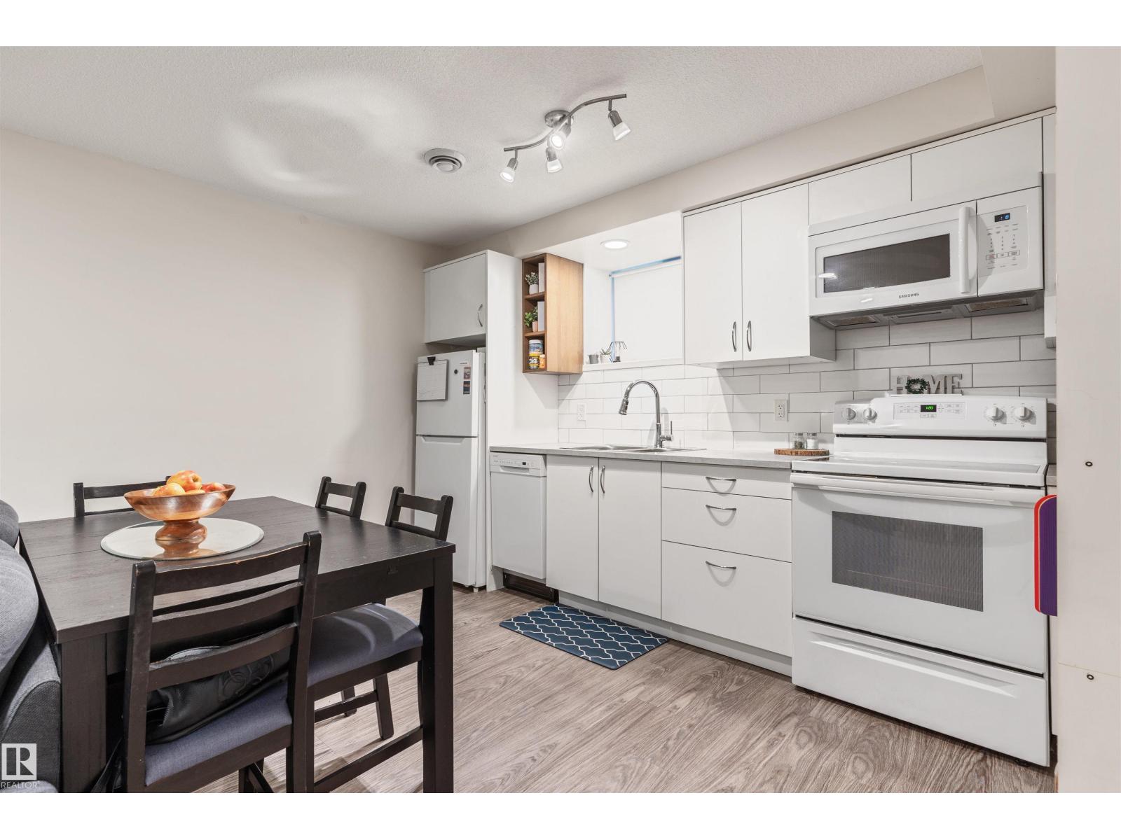 9217 150 ST NW - Image 36