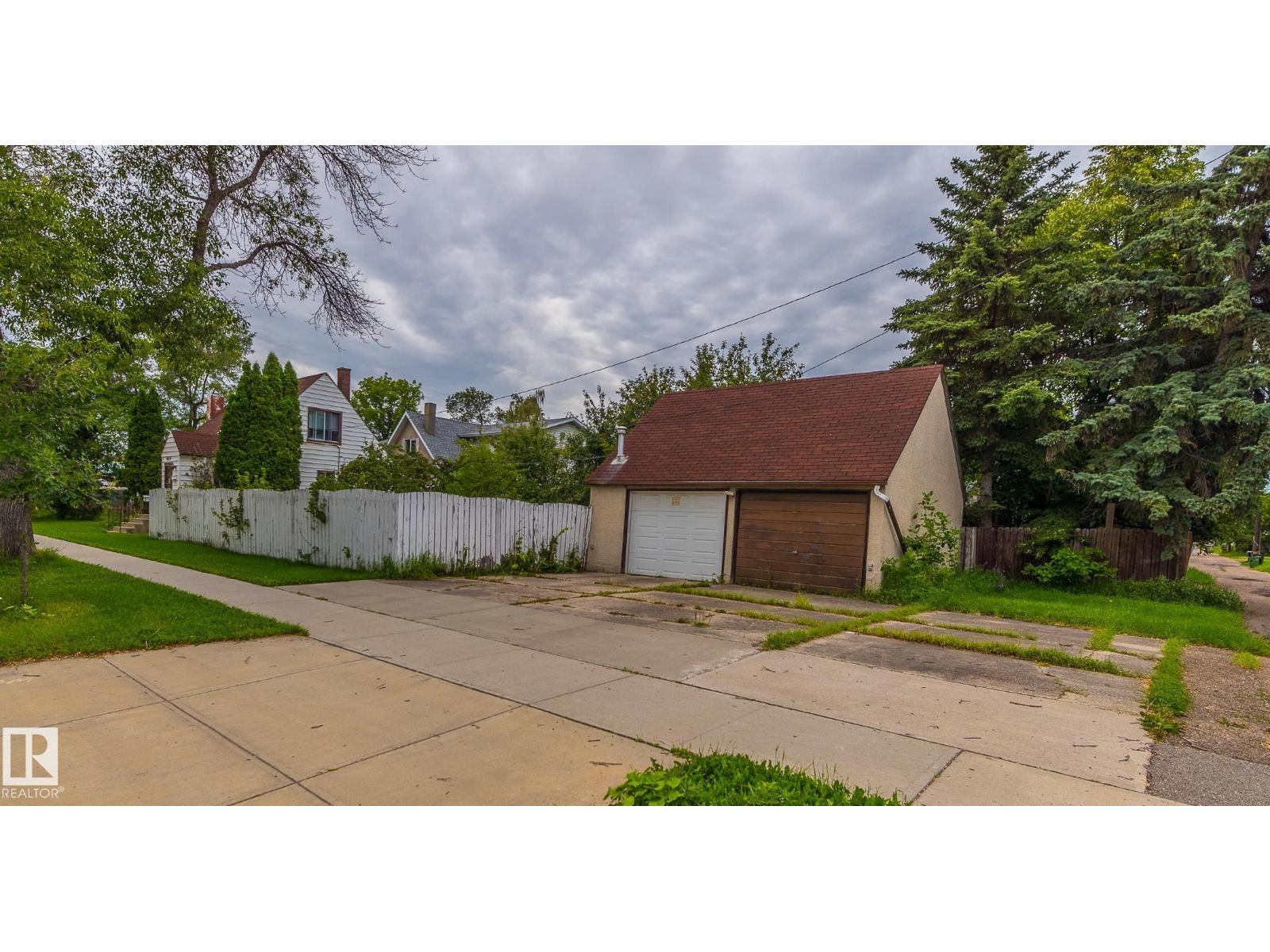10524 113 AV NW - Image 3