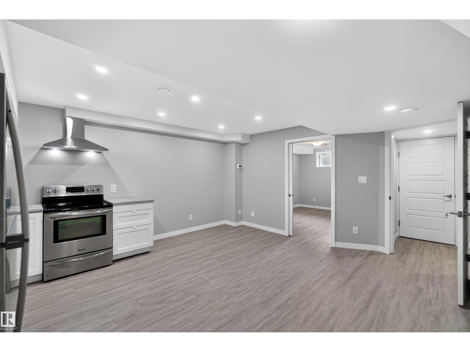 1325 PODERSKY WD SW - Image 31