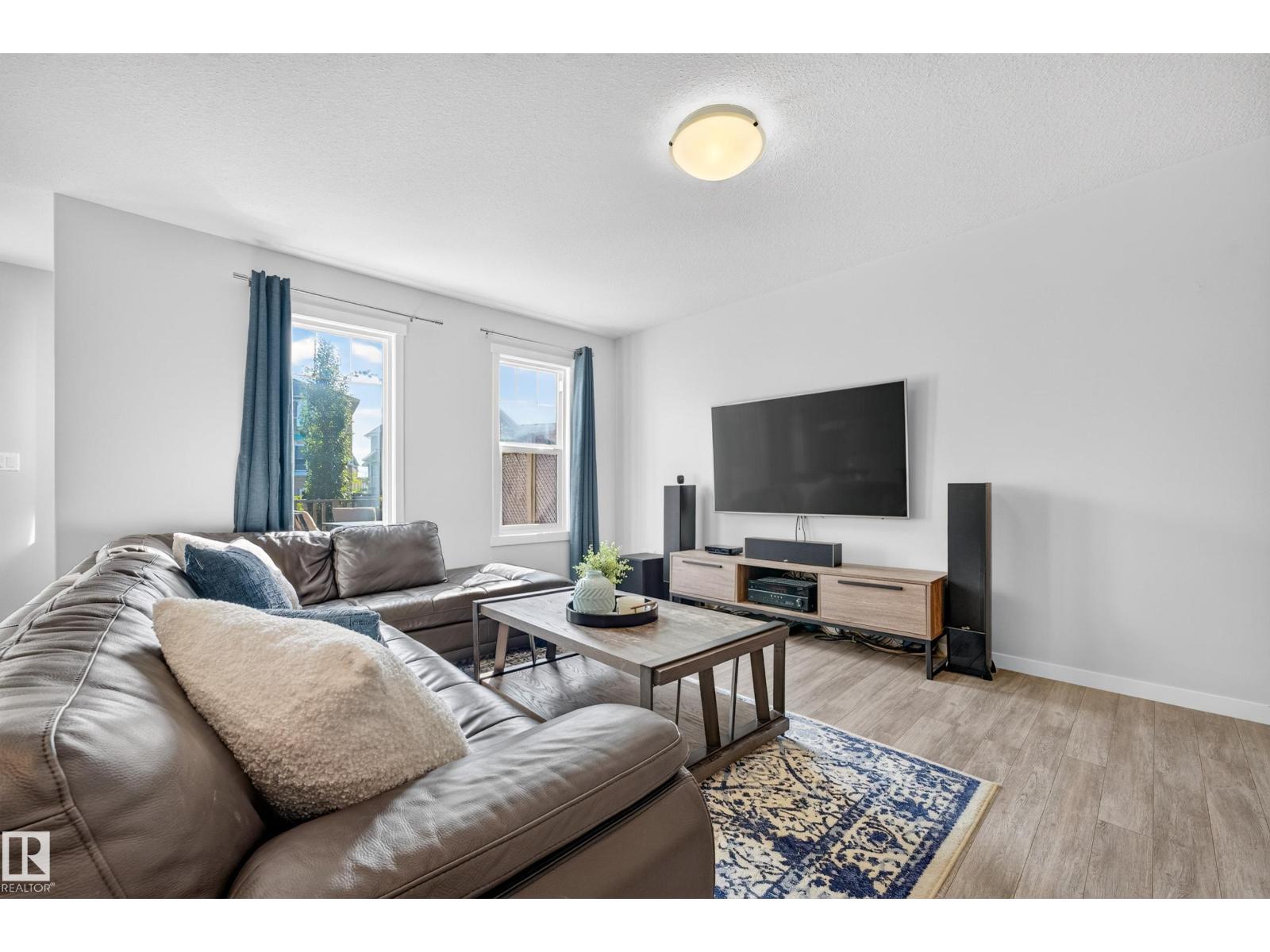3519 8 ST NW - 11