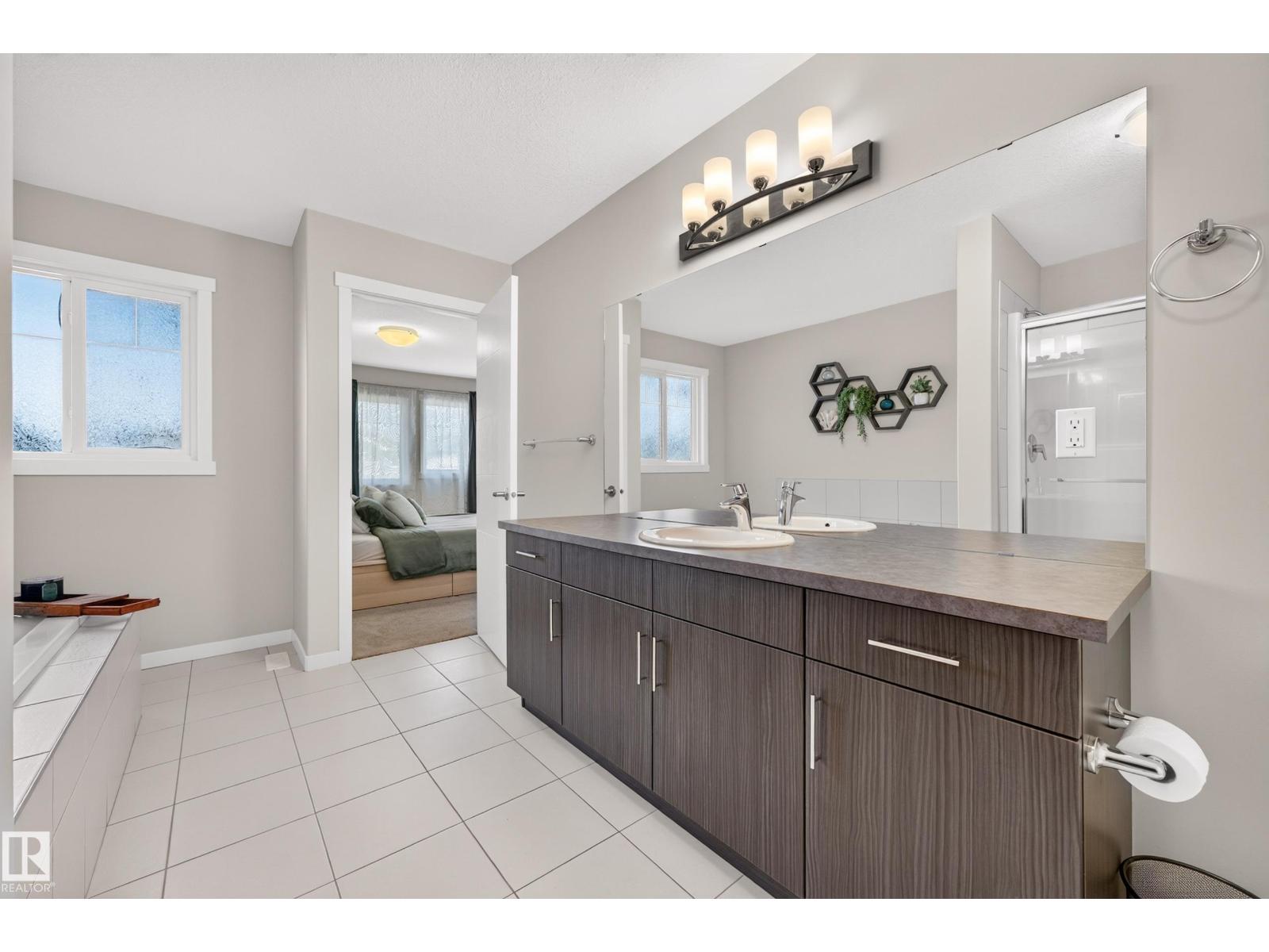 3519 8 ST NW - 31