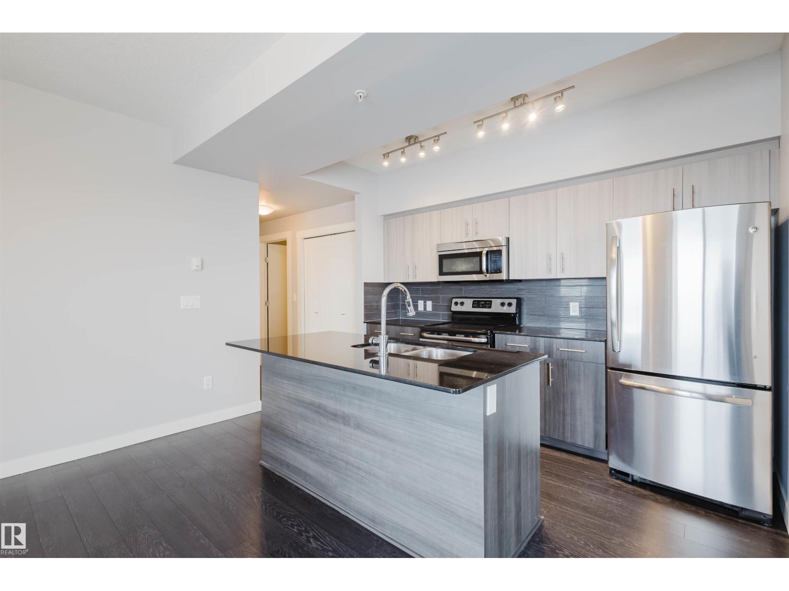 #2207 10226 104 ST NW - Image 5