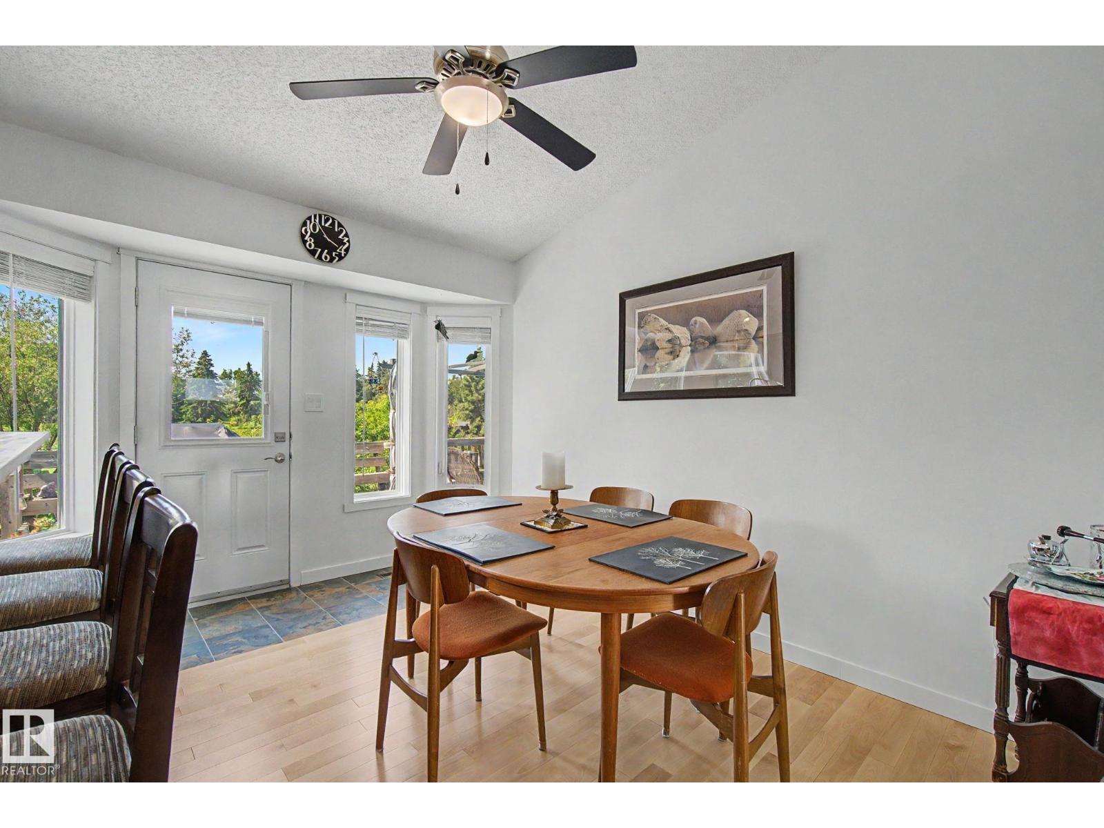 32 FAIRWAY DR - 15