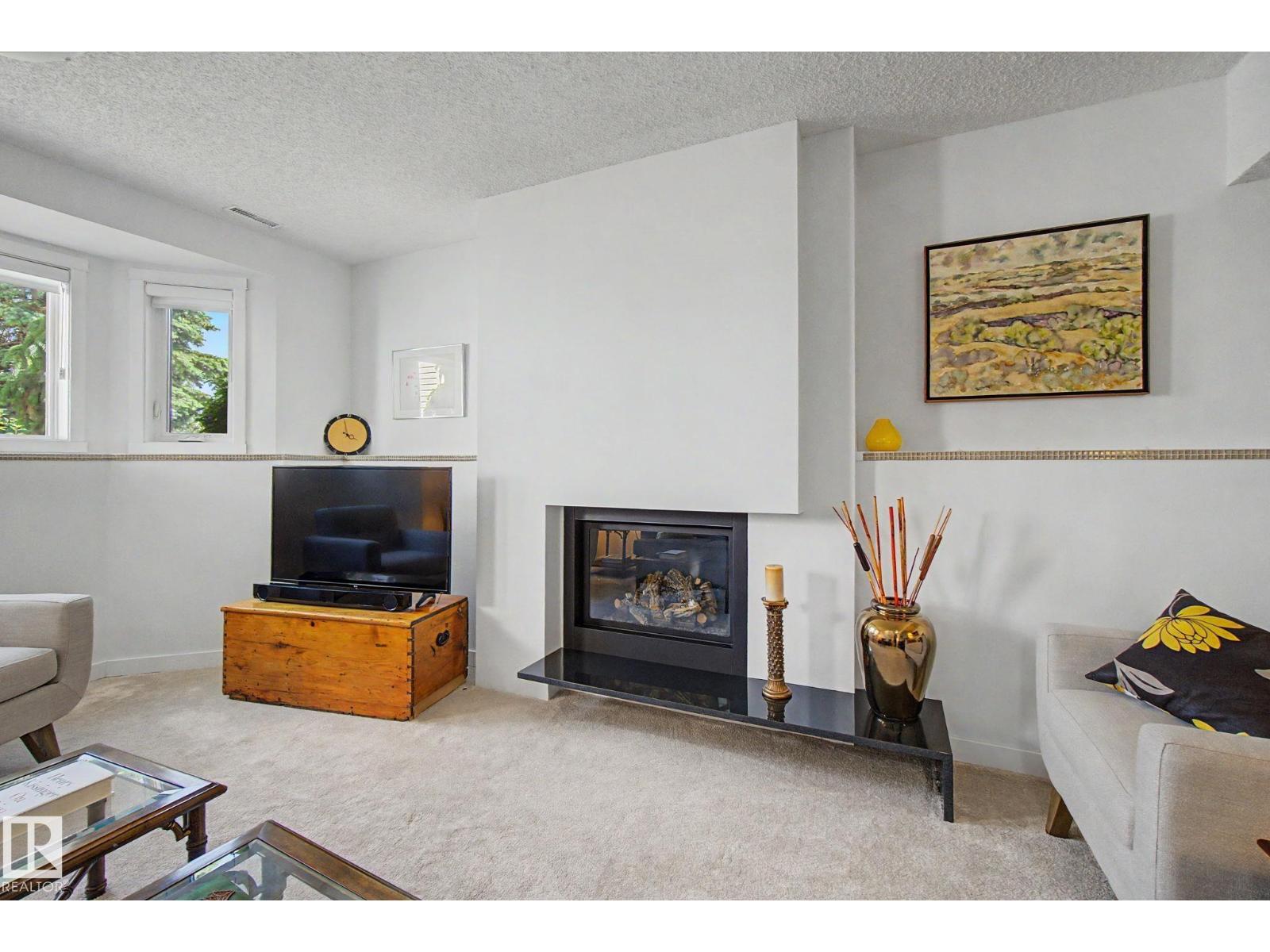 32 FAIRWAY DR - 36
