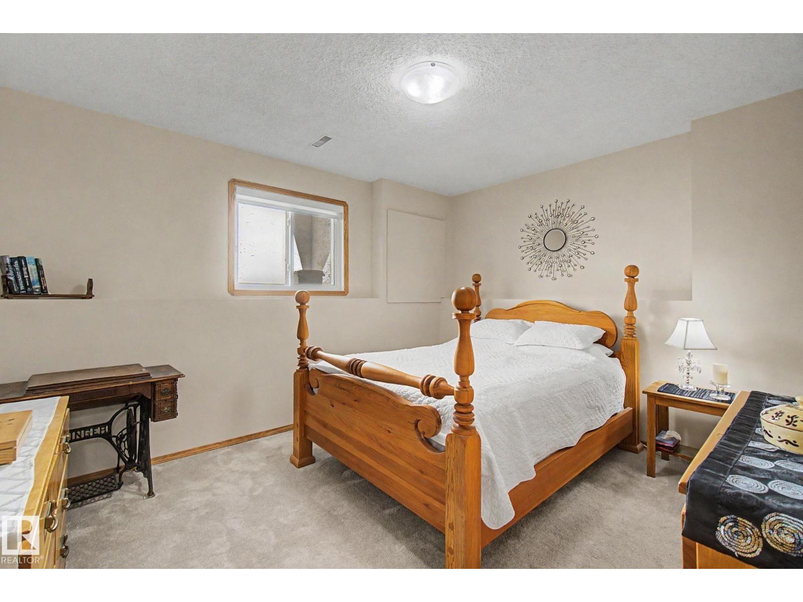 32 FAIRWAY DR - 38