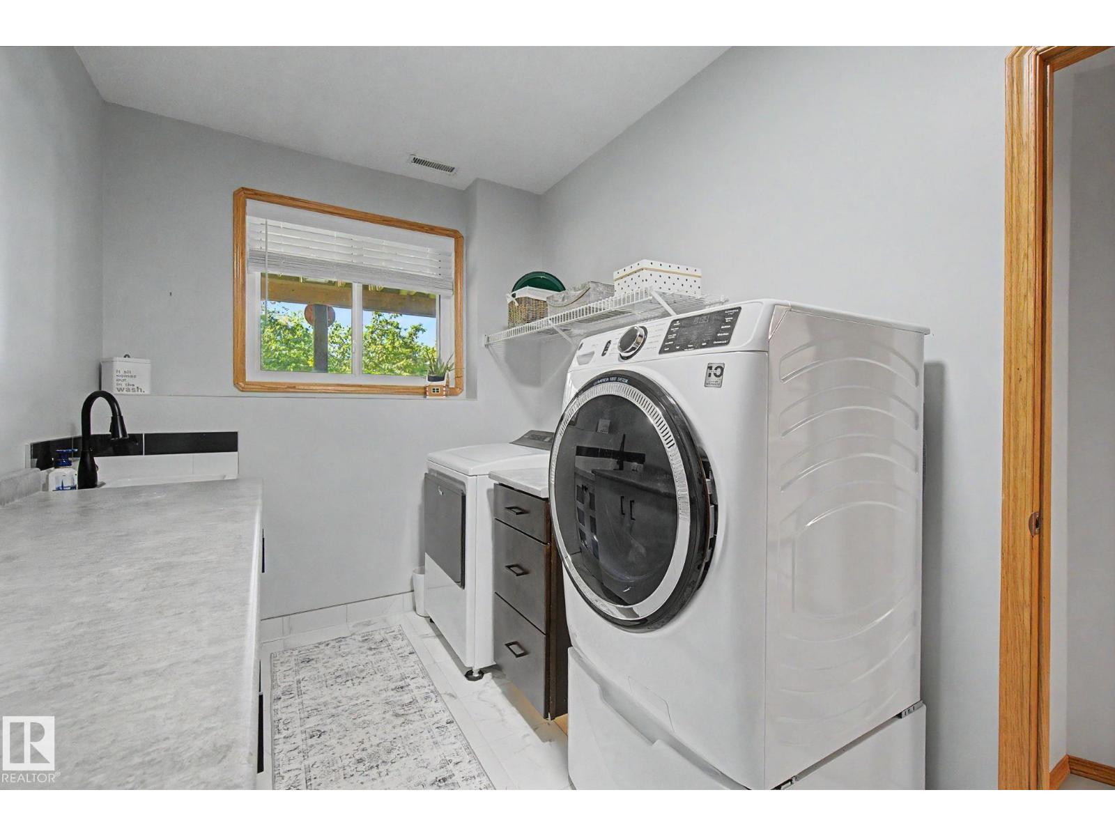 32 FAIRWAY DR - 46