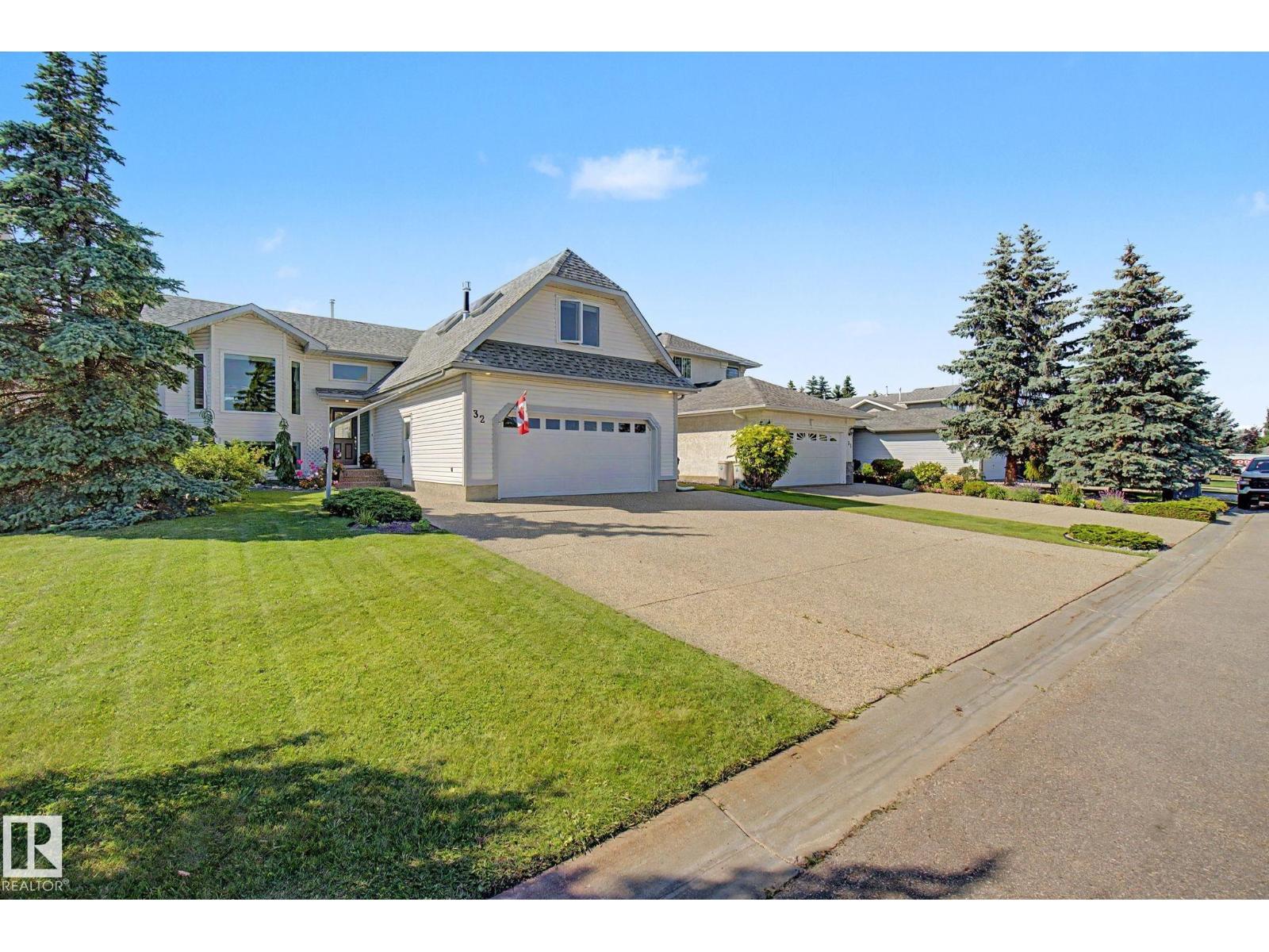 32 FAIRWAY DR - 50