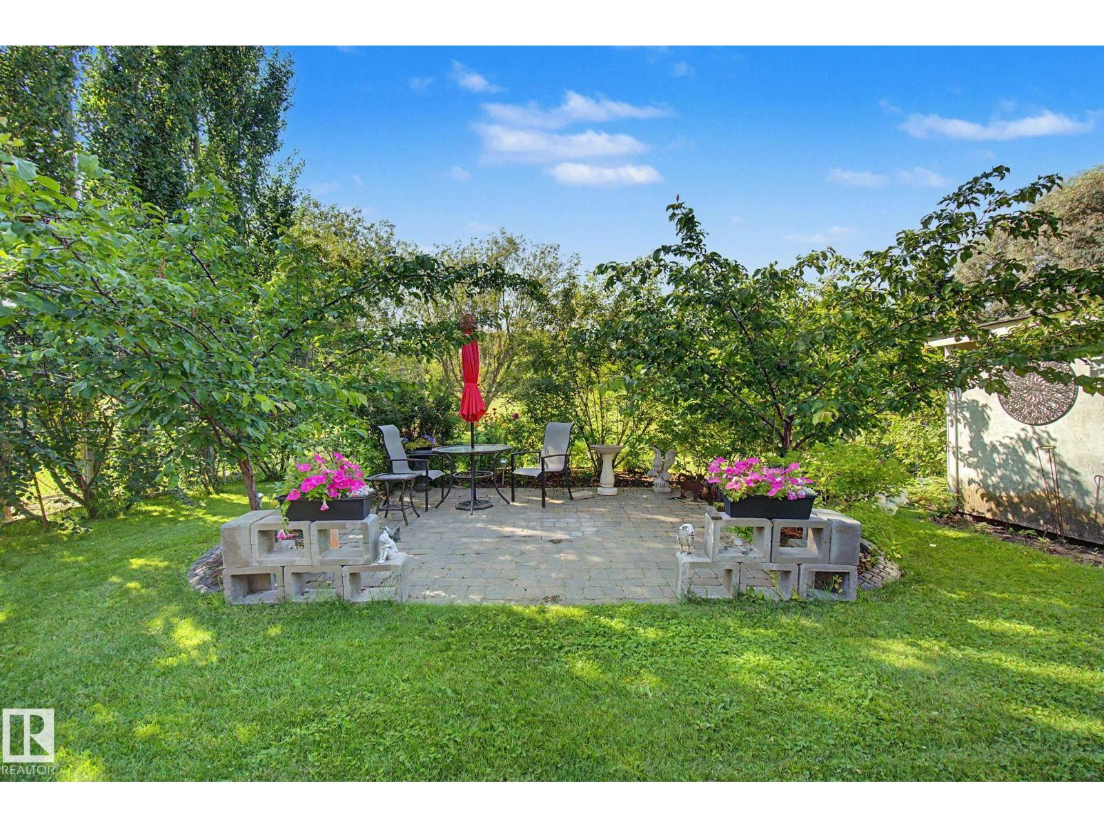 32 FAIRWAY DR - 60