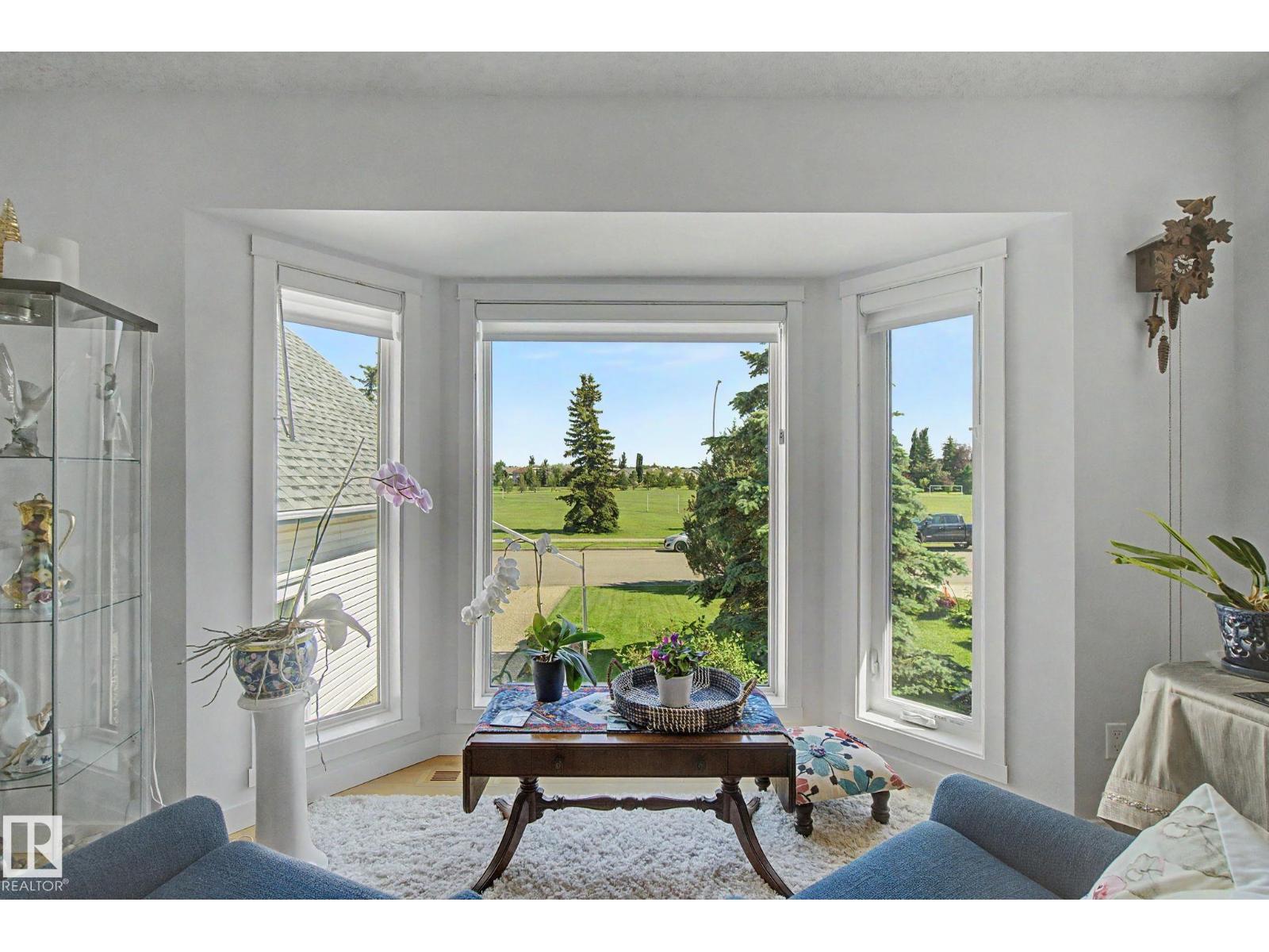 32 FAIRWAY DR - Image 8