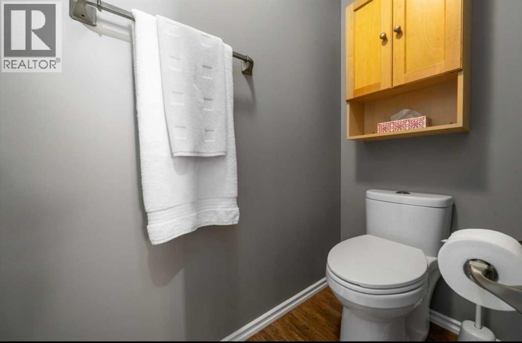 633 Spruce Way SE - Image 28