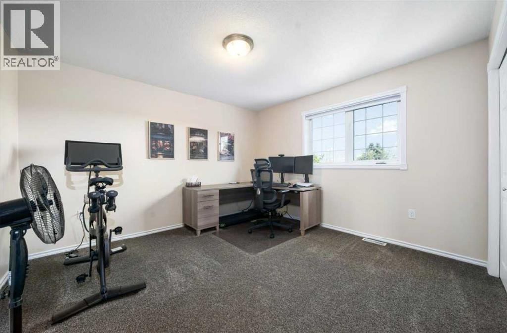 633 Spruce Way SE - Image 30