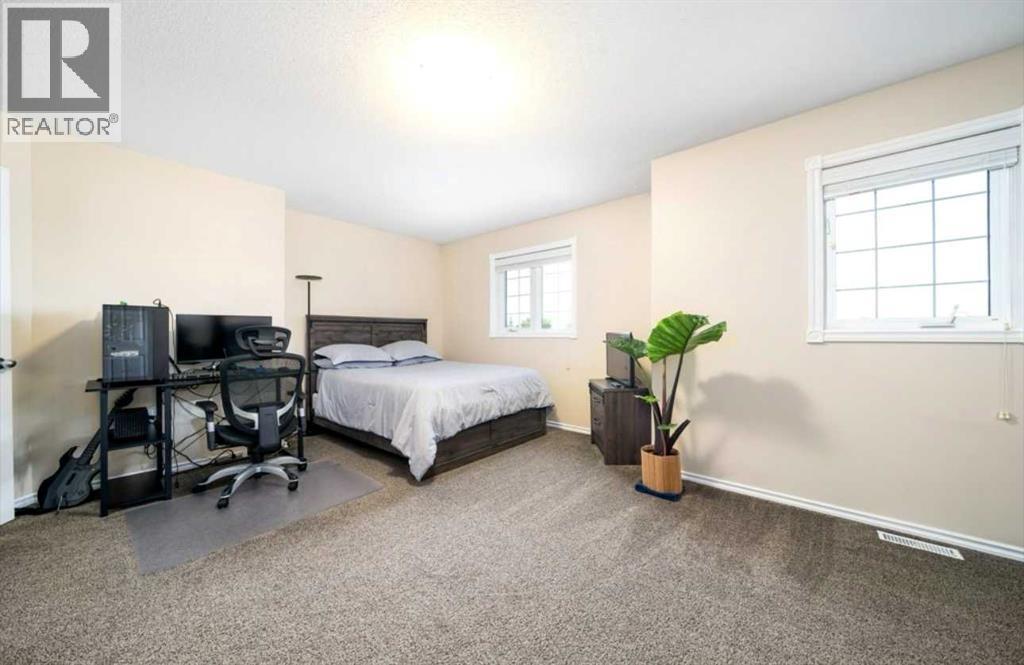 633 Spruce Way SE - Image 31