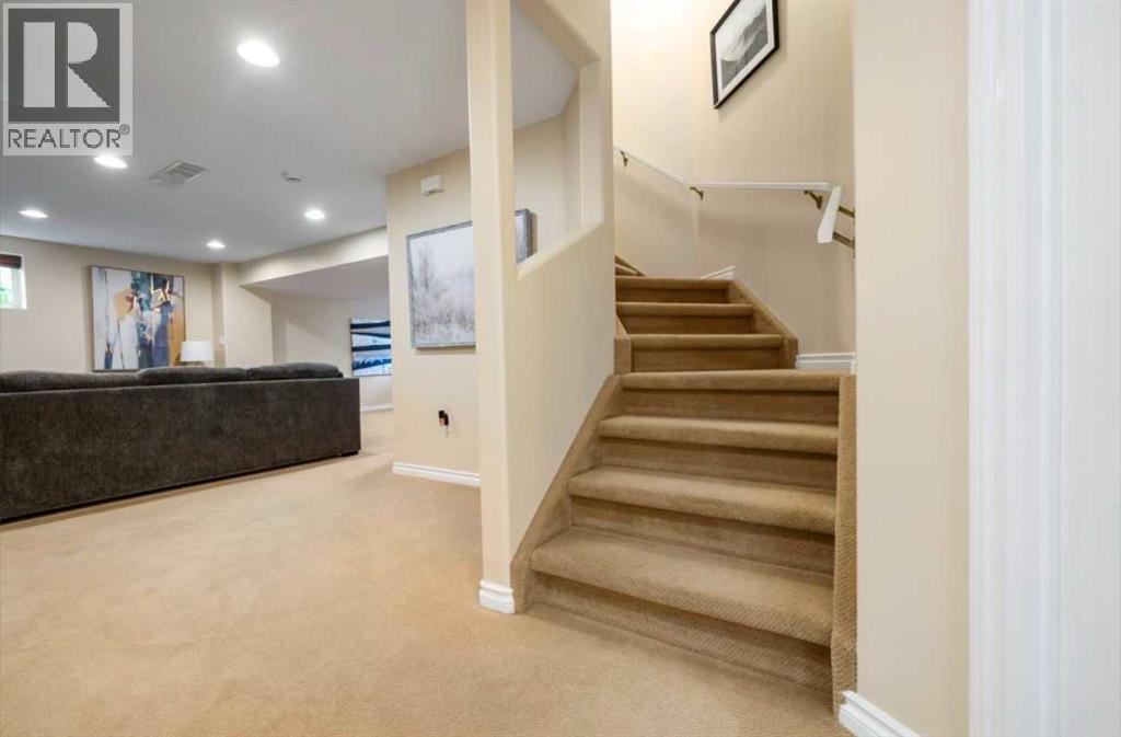 633 Spruce Way SE - Image 33