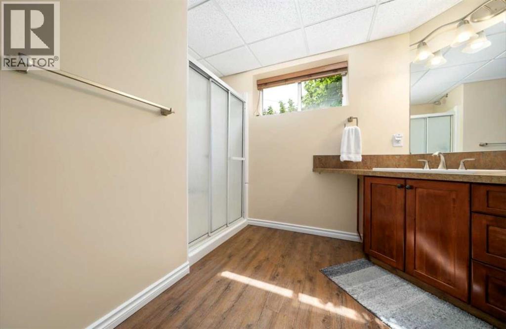 633 Spruce Way SE - Image 38