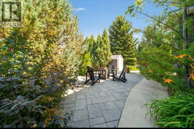 633 Spruce Way SE - Image 44
