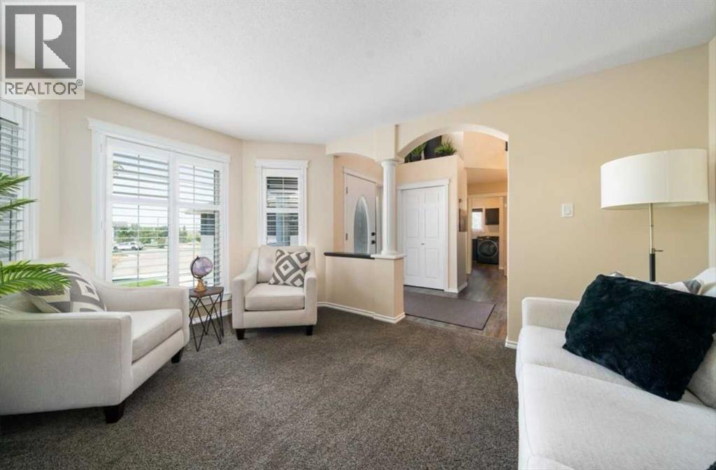 633 Spruce Way SE - Image 7